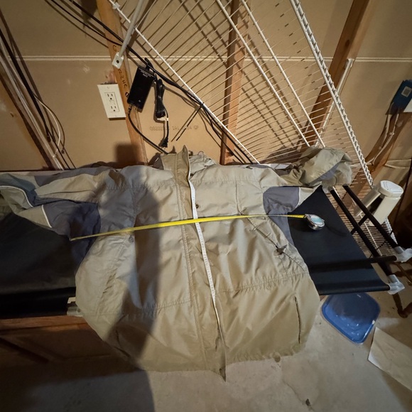 Columbia Jacket - Picture 9 of 12